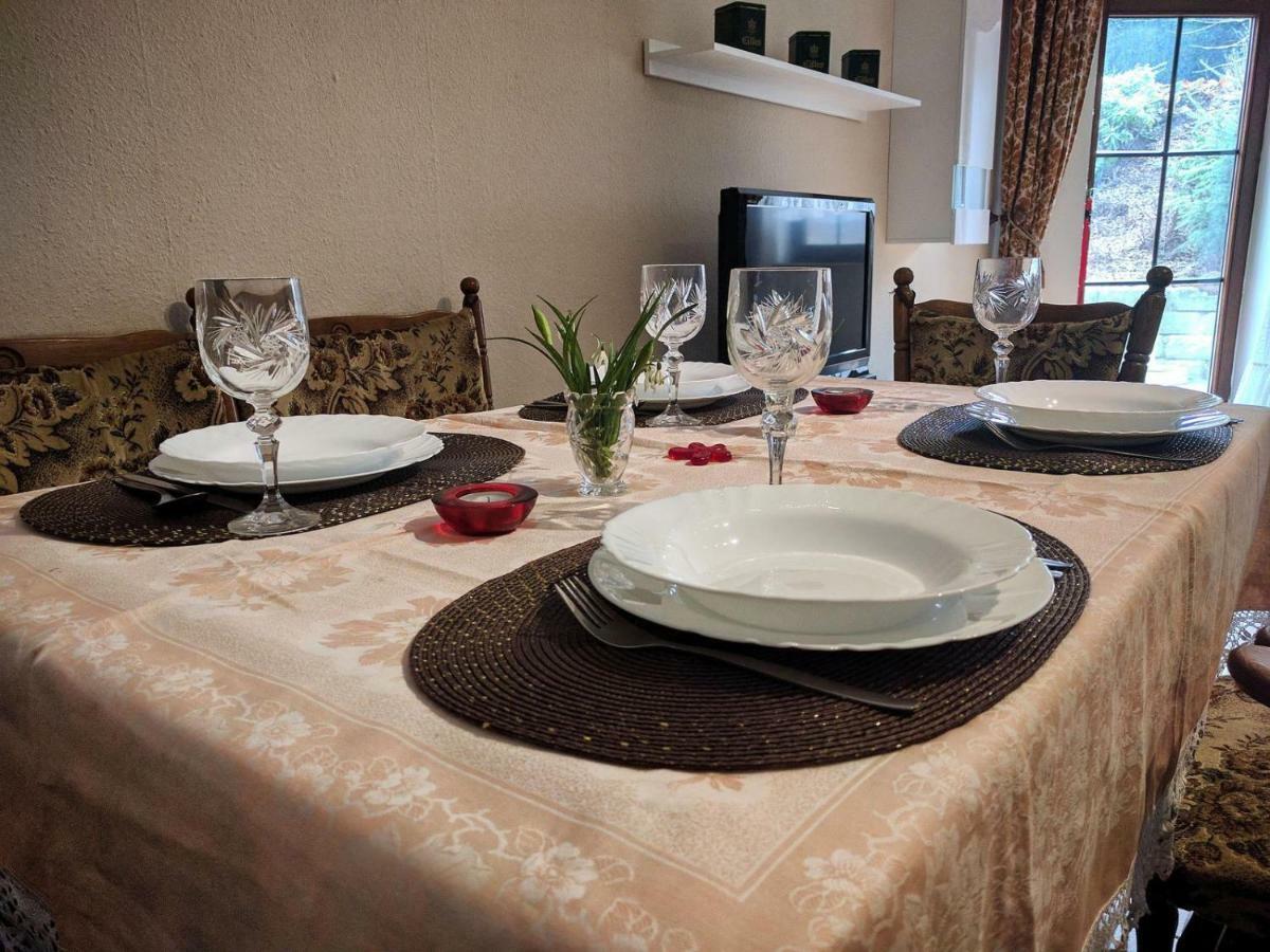 Ferienwohnung Mit Terrasse グリンマ エクステリア 写真